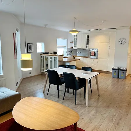 Apartment Reykjavik Central Apartments *